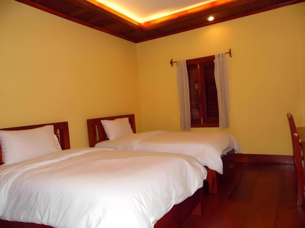 Xishuangbanna Hotel Managed By Xandria Hotel Luang Prabang Esterno foto