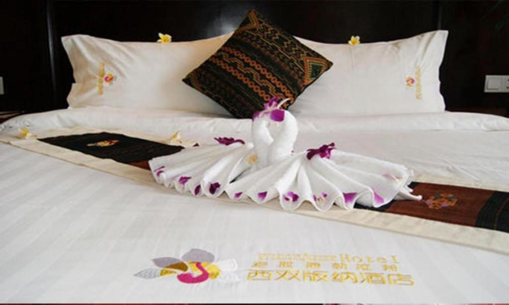 Xishuangbanna Hotel Managed By Xandria Hotel Luang Prabang Esterno foto