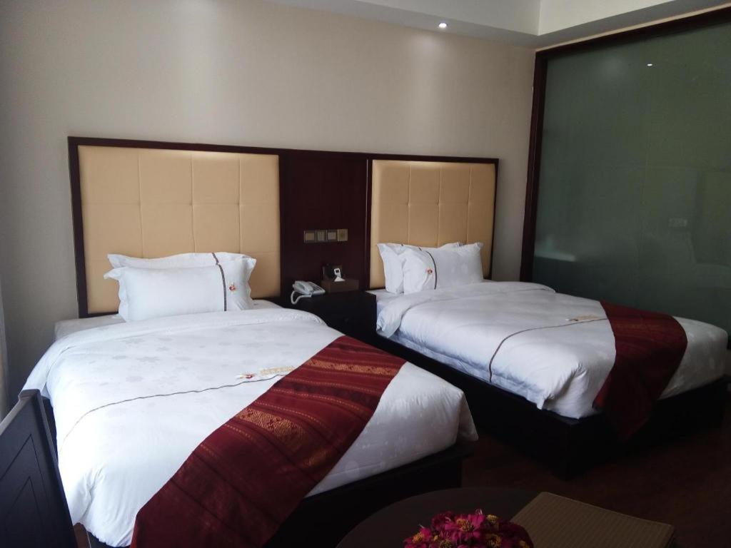 Xishuangbanna Hotel Managed By Xandria Hotel Luang Prabang Esterno foto