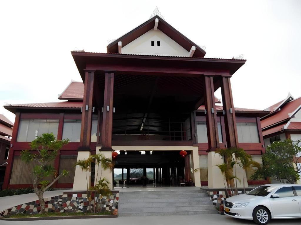 Xishuangbanna Hotel Managed By Xandria Hotel Luang Prabang Esterno foto