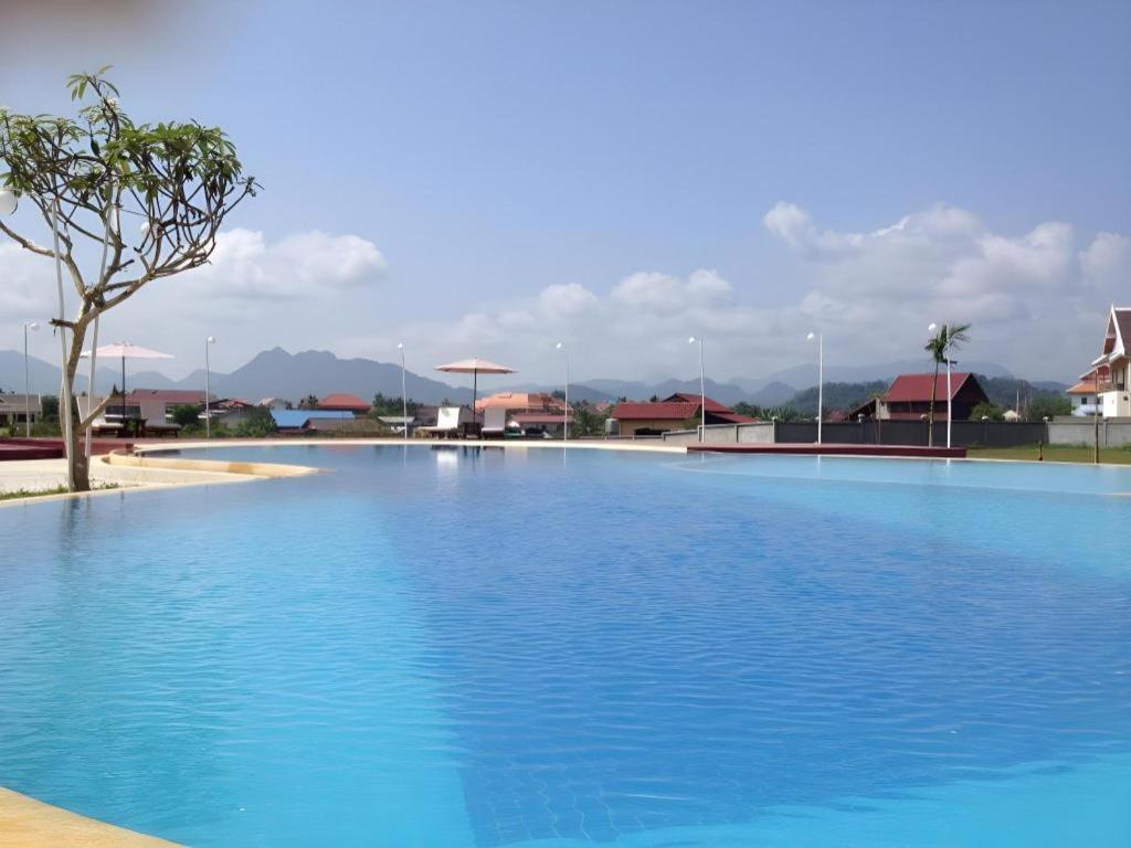 Xishuangbanna Hotel Managed By Xandria Hotel Luang Prabang Esterno foto